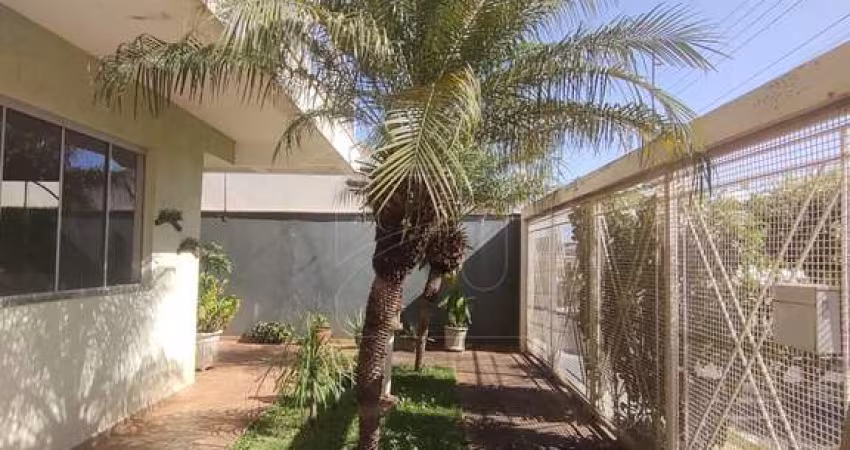 Sobrado em Jardim Tropical  -  Marília por R$ 1.500.000
