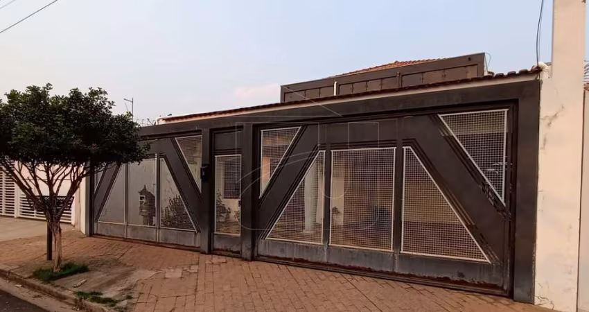 Casa em Jardim Vitória  -  Marília por R$ 590.000,00