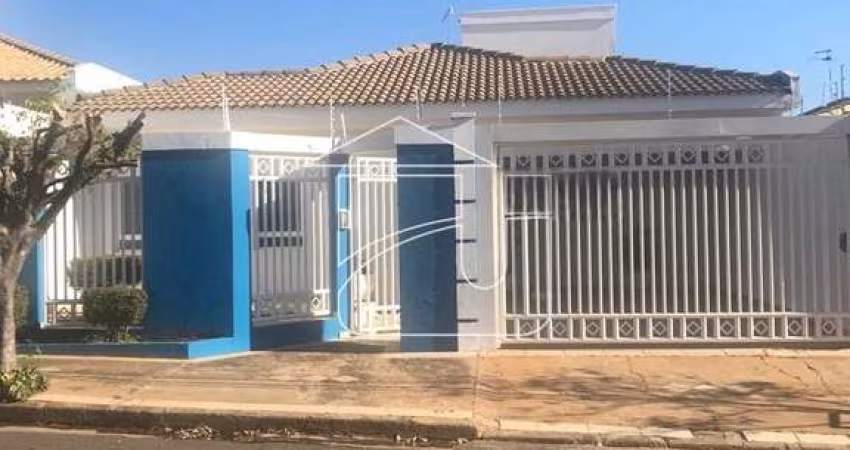 Casa em Jardim Jequitiba  -  Marília