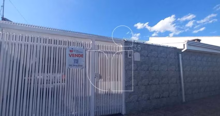 Casa em Nucleo Habitacional Presidente Janio da Silva Quadros  -  Marília