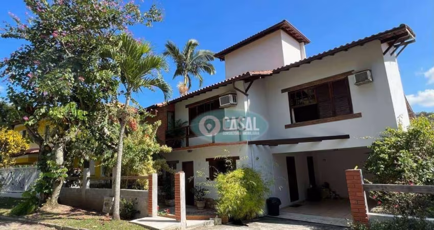 Casa com 04 Quartos à Venda Itaipu - Niterói/RJ.