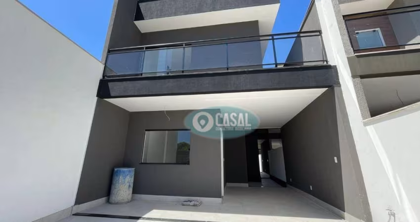 Casa em Condomínio com 03 Quartos à Venda em Itaipu - Niterói/RJ.