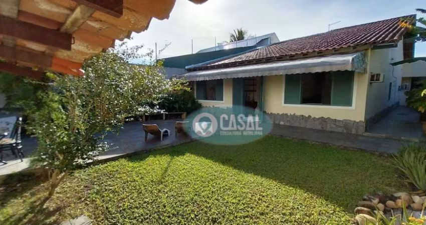Casa Linear com 04 Quartos em Piratininga, com Vista para Lagoa!