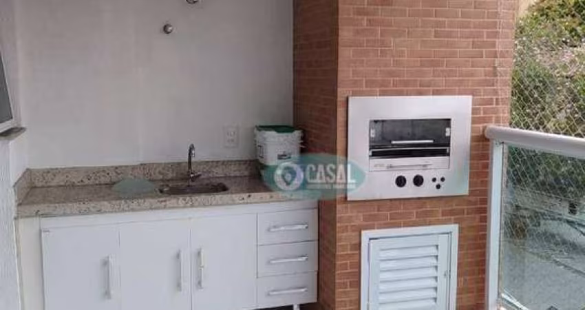Apartamento em Itaipu com 02 Quartos e Varandão com Churrasqueira.