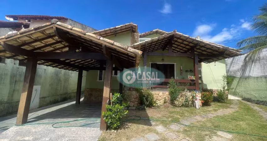 Casa em Itaipu com 04 Quartos, Piscina e Churrasqueira!