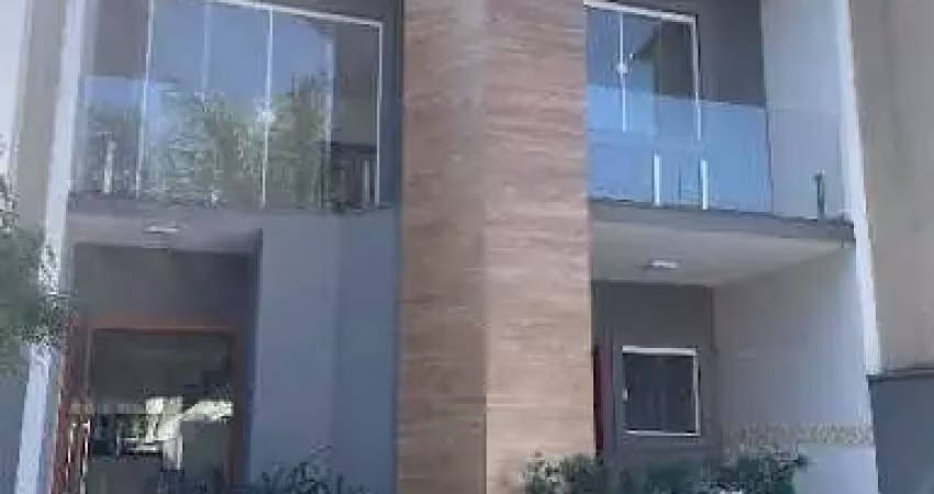 Casa com 03 Quartos à Venda em Piratininga