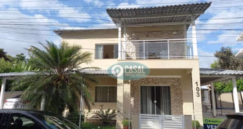 Casa em Condomínio em Várzea das Moças com 04 Quartos, Piscina e Churrasqueira!
