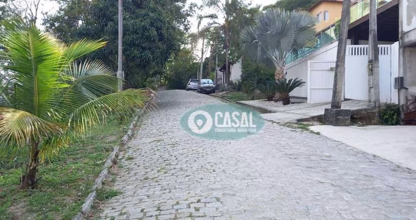 Terreno em Condomínio com 700 m² em - Itaipu - Niterói/RJ.