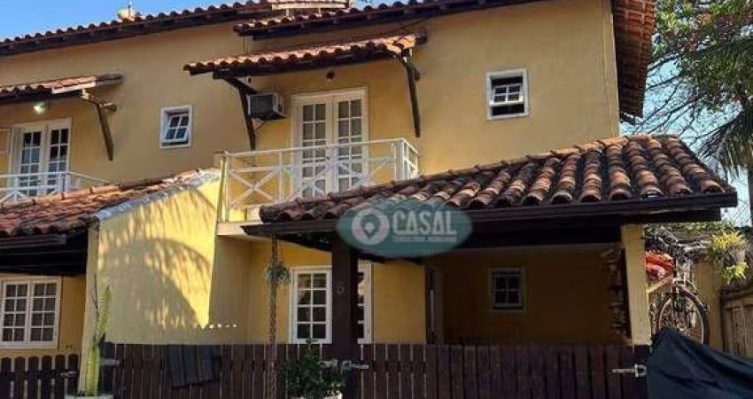 Casa em Condomínio com 02 Quartos à Venda em Itaipu!