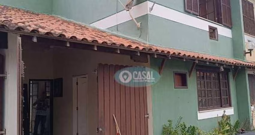 Casa em Condomínio com 02 Quartos e 01 Escritório em Itaipu!