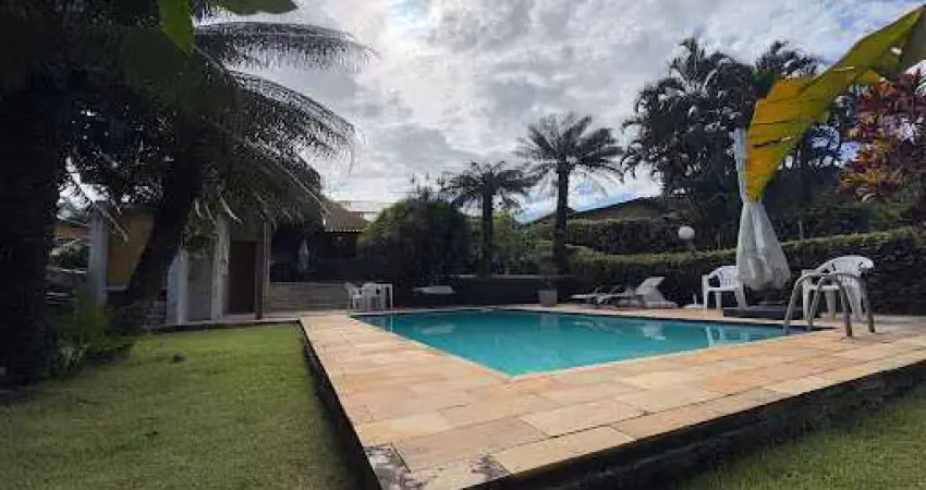 Casa em Condomínio com 03 Quartos à Venda, 300 m²- Piratininga - Niterói/RJ