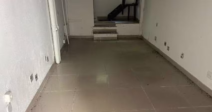 Loja à Venda com 80 m² em Piratininga - Niterói/RJ.