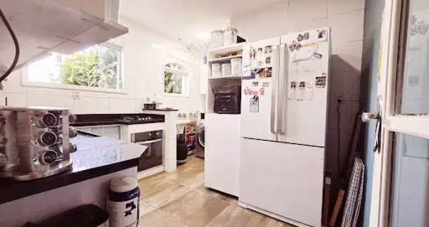 Apartamento com 03 Quartos à Venda em Icaraí - Niterói/RJ.