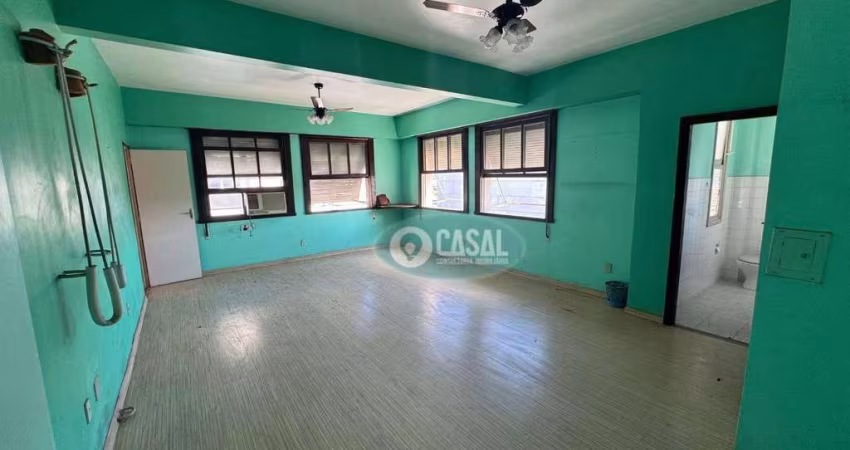 Sala Comercial à Venda com 130 m² no Centro de Niterói.