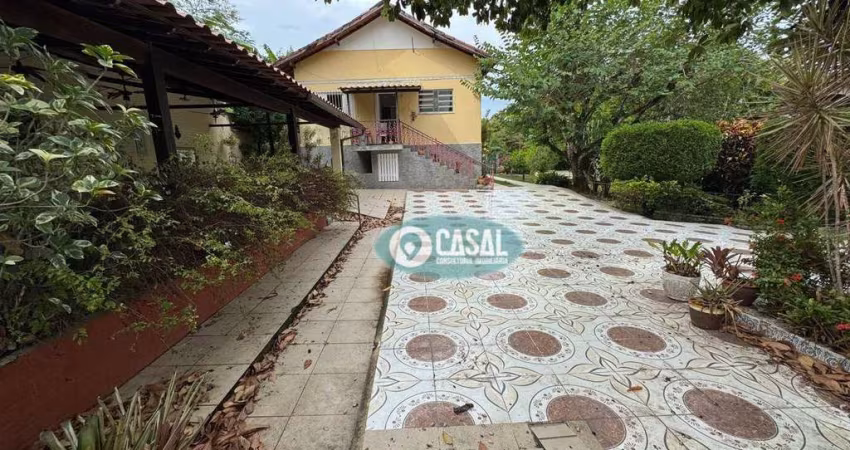 Casa com 02 Quartos à Venda em Piratininga - Niterói/RJ.