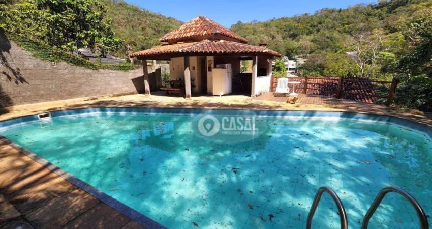 Casa com 04 Quartos à Venda em Condomínio no Engenho do Mato - Niterói/RJ.