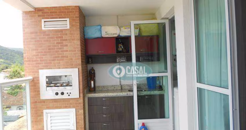 Apartamento em Itaipu com 02 Quartos e Varandão Gourmet com Churrasqueira!