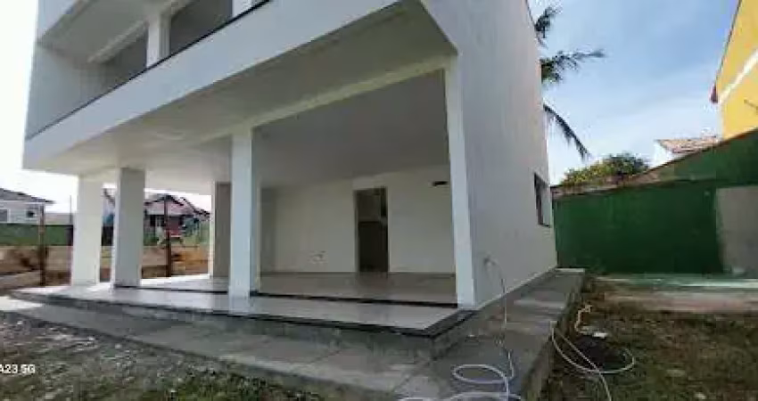 Casa em condomínio com 04 quartos em construção em itaipu!