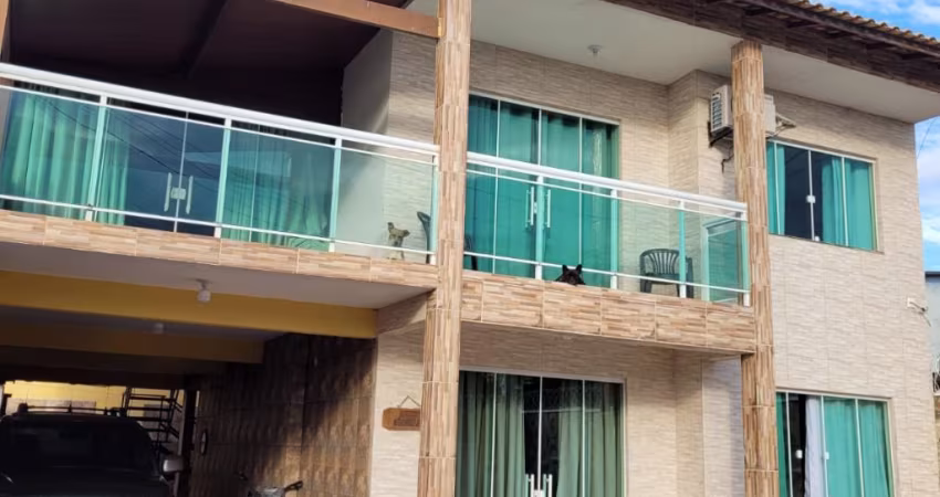 Vendo essa linda casa próximo a avenida Independência  em Unamar - Cabo Frio.