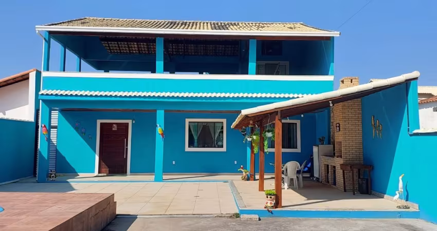 Linda casa dentro do Condomínio com praia Orla 500 em Unamar - Cabo Frio.