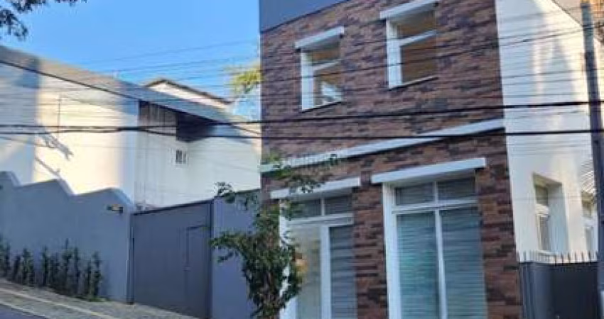 Casa Comercial Nova