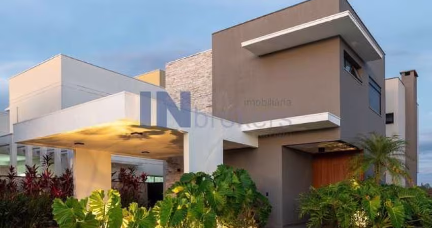 Casa a venda no condomínio Bosque dos Jatobás, em Jundiaí SP, 3 suítes, escritório, piscina aquecida, área gourmet, closet, 4 vagas.