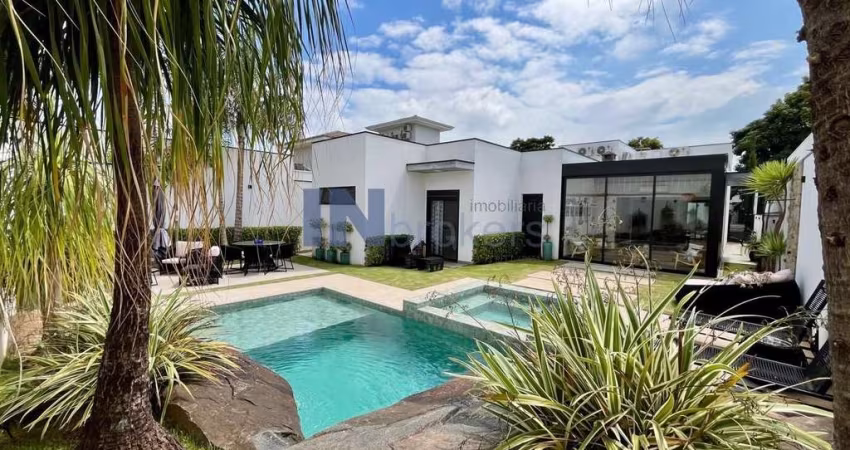 Casa condomínio Reserva da Serra, Medeiros/ Jundiaí-SP, 250m2, 3 suítes com ar condicionado, piscina aquecida, acesso rodovias Anhanguera/Bandeirantes