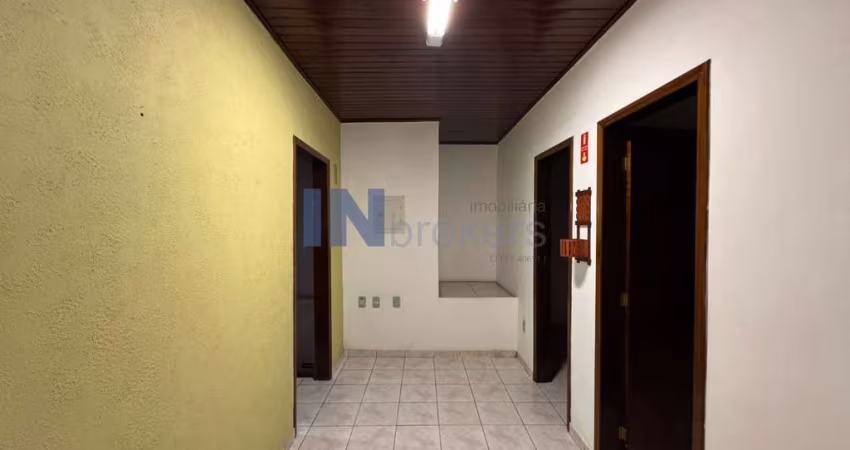 Casa à venda em Jundiaí-SP, Anhangabaú: 2 quartos, 2 salas, 1 banheiro, 1 vaga, 145m². Imperdível oportunidade!