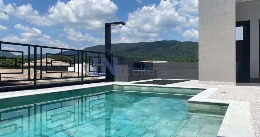 Casa a venda no condomínio reserva da serra, em jundiaí sp com 3 suítes, closet, área gourmet, piscina e lazer completo.