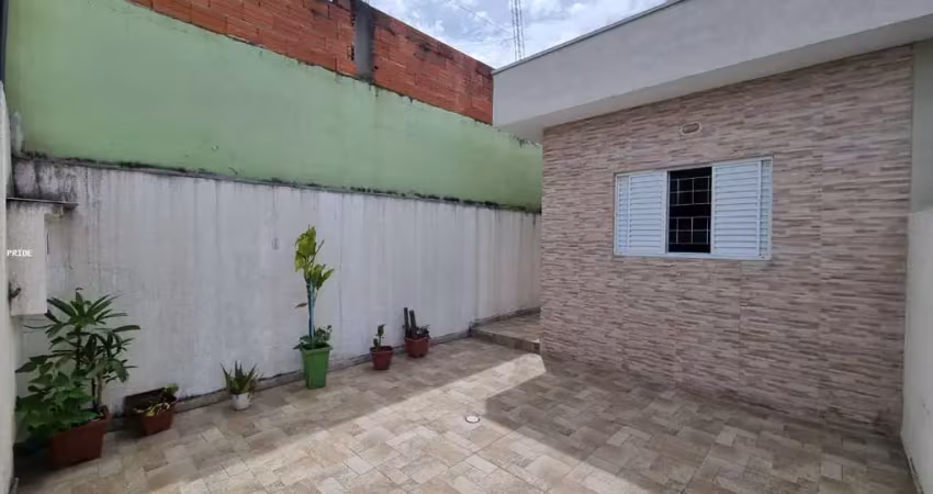 Casa para Venda em Santana de Parnaíba, Cidade São Pedro - Gleba C, 2 dormitórios, 1 suíte, 2 banheiros, 2 vagas