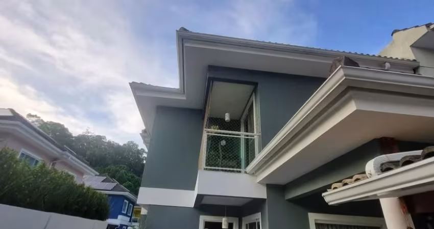 Casa de Condomínio com 4 Quartos à venda, 160m² - Freguesia - Jacarepaguá