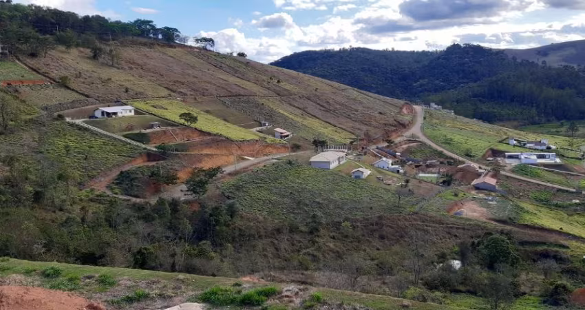 Terreno de 3.000m² no Villagio da Serra