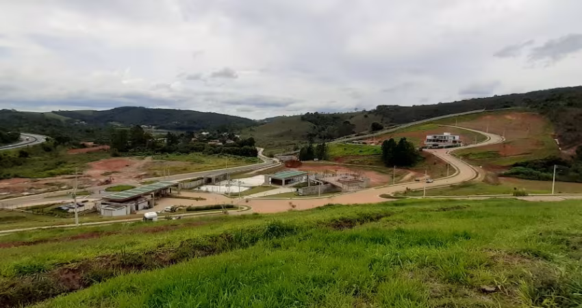 Terreno no Estrela do Lago com vista maravilhosa