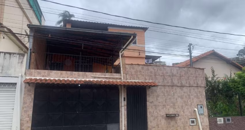 Ótima casa no ótimo bairro Joquei