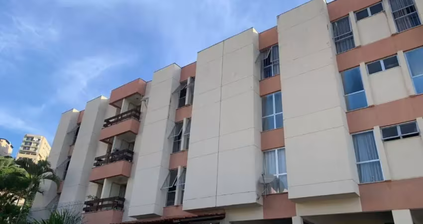 2/4 com armários e vaga  no Bandeirantes