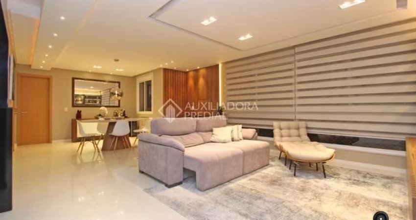 Apartamento a Venda com 3 Quartos, 2 Vagas Passo da Areia