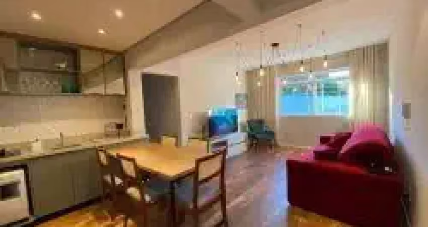 Lindo apartamento à venda no menino deus. silencioso. semi mobiliado.