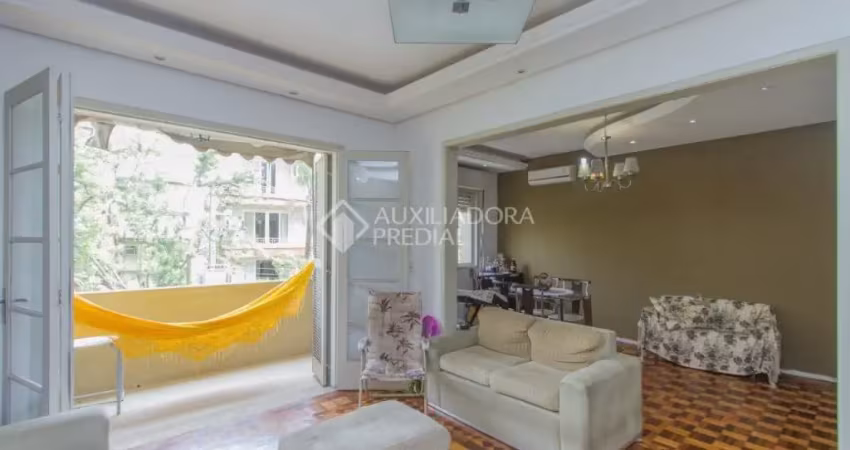 Excelente 3 dormitórios e 2 suítes, semi mobiliado, reformado