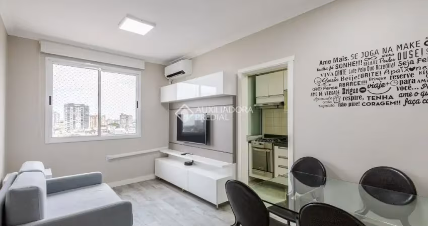 Apartamento 1 dormitório mobiliado e reformado – vista para o pôr do sol e infraestrutura completa!