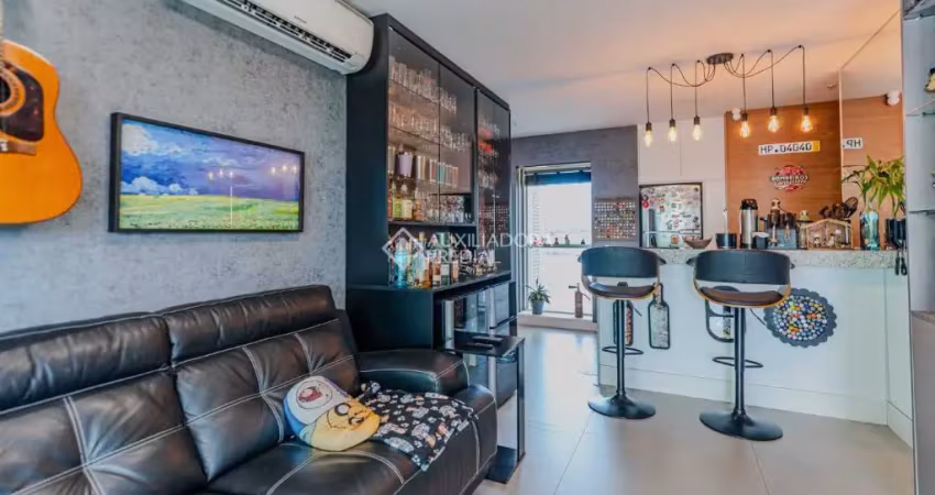 Apartamento mobiliado à venda no cristal com vista panorâmica para o lago guaíba