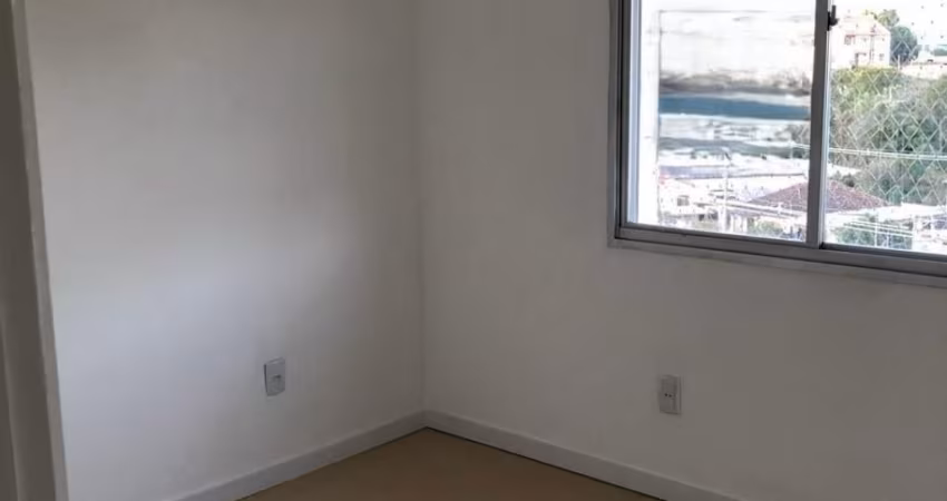 Apartamento  2 dormitórios no bairro Glória