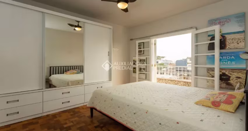 Apartamento com 2 quartos à venda na Travessa Azevedo, 95, Floresta, Porto Alegre