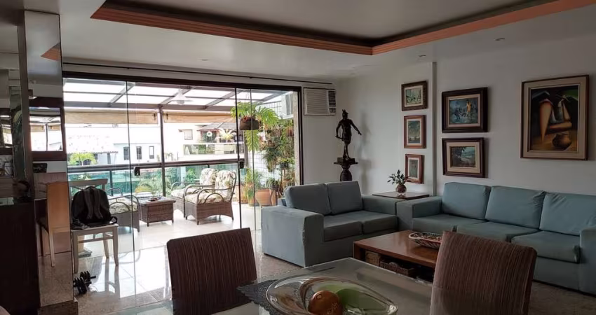 Cobertura Duplex, no Recreio, com 410m² ,5 quartos, sendo 3 suítes, numa das Ruas mais agradáveis d