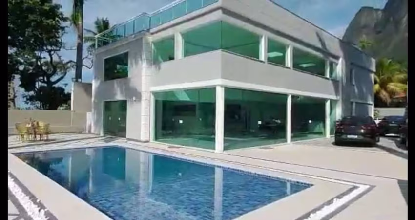 700m² de área construída, em São Conrado. Casa Cinematográfica, em 1700m² de terreno! Venha conhece