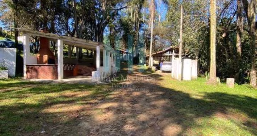 Casa para Locação em Itaquaquecetuba, Cuiabá, 2 dormitórios, 1 banheiro, 5 vagas