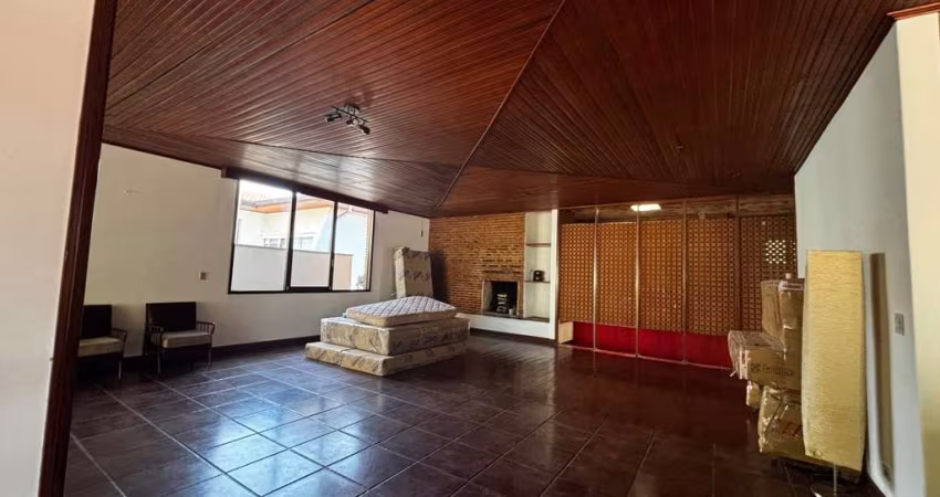 Casa Térrea à Venda em Chácara Monte Alegre