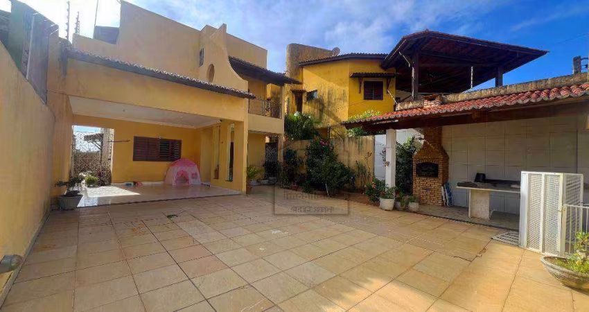Casa Duplex em Nova Parnamirim: Espaço, Conforto e Lazer em uma Localização Privilegia - 4 dormitórios à venda, 205 m² - Parnamirim/RN - CA0506