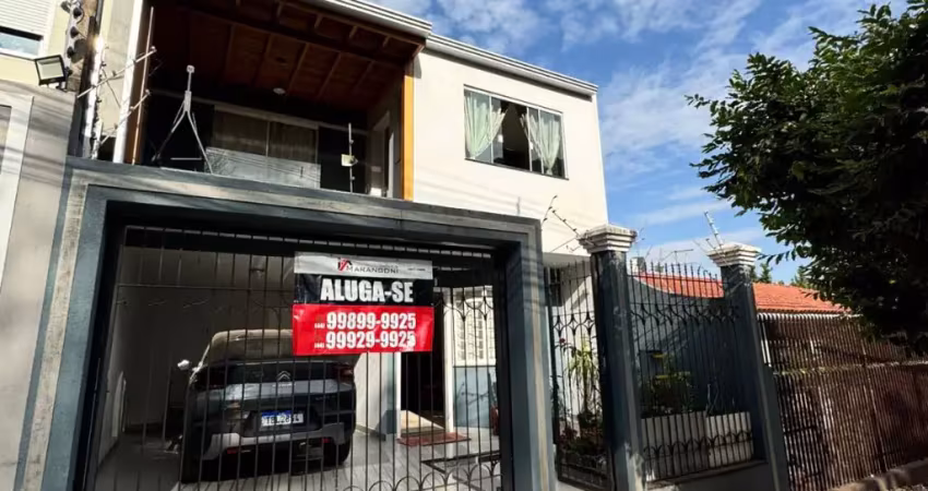 Casa com 2 quartos para alugar na Rua São Vicente, 43, Zona 02, Maringá