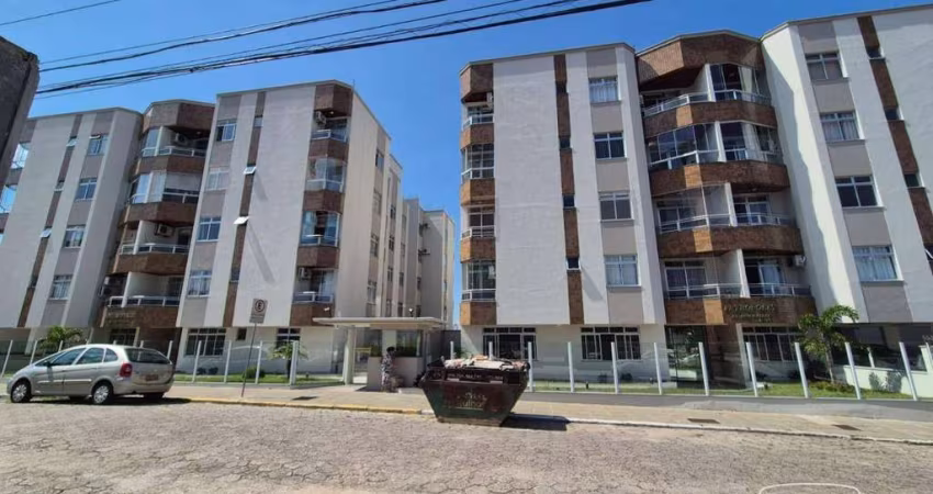 Apartamento com 2 dormitórios à venda, 74 m² por R$ 450.000,00 - Capoeiras - Florianópolis/SC