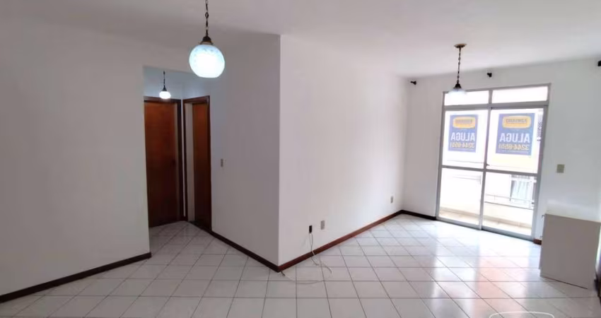 Apartamento com 2 dormitórios para alugar, 63 m² por R$ 3.189,89/mês - Praia Comprida - São José/SC